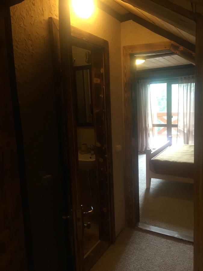 Roksolana Hotel Izki Buitenkant foto