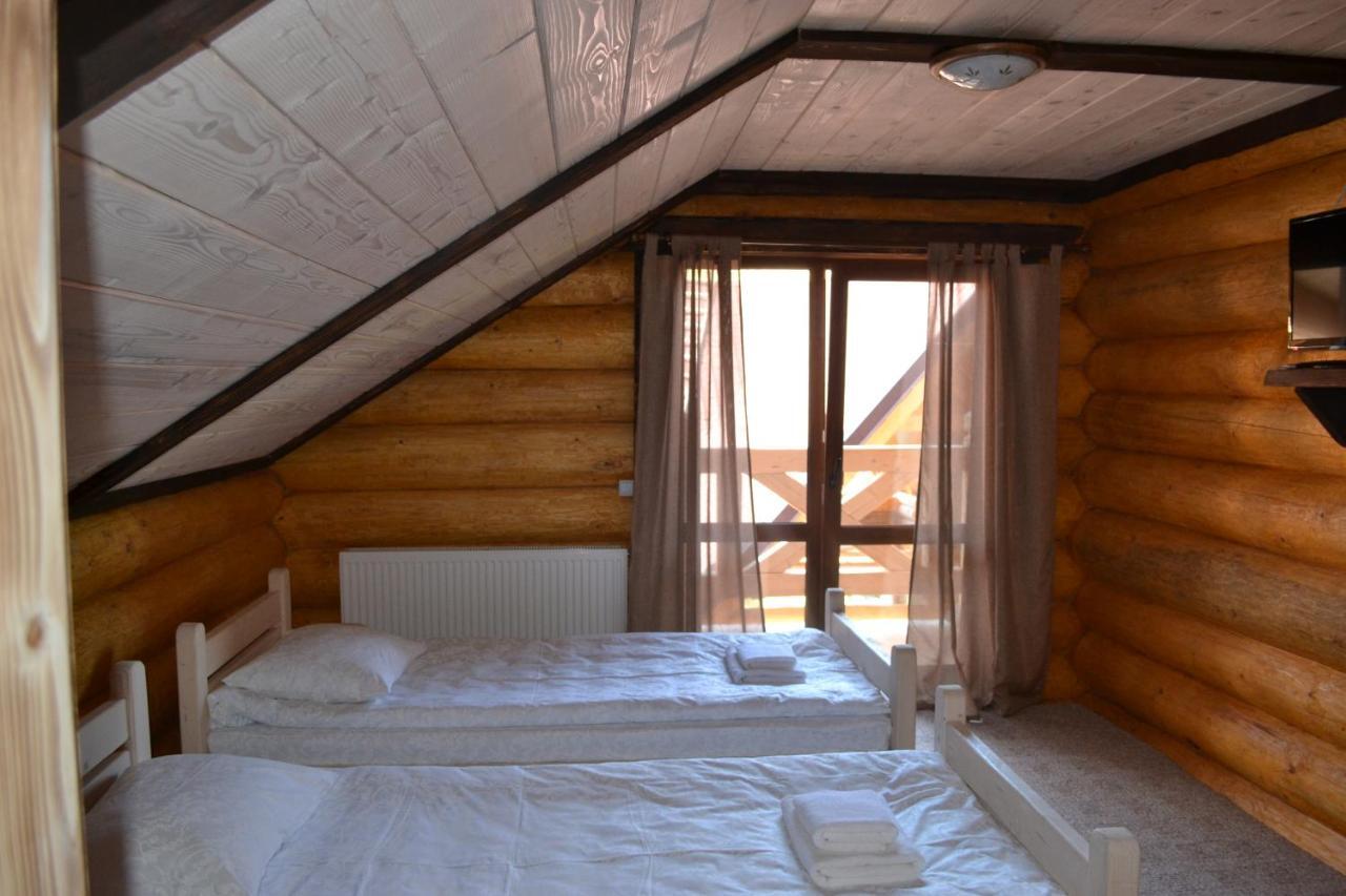 Roksolana Hotel Izki Buitenkant foto
